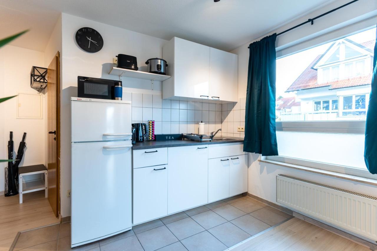 Mercedes I Stuttgart I Kitchen I Home Office I Parkplatz بوبلنغ المظهر الخارجي الصورة